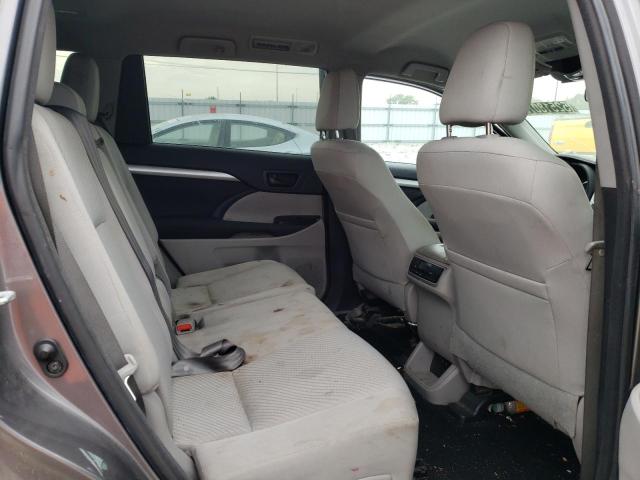 Photo 6 from auction – 2017 TOYOTA HIGHLANDER with VIN 5TDZARFH3HS028230