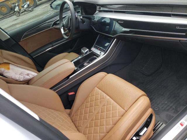 Photo 5 from auction – 2020 AUDI S8 with VIN WAU8SAF8XLN005517