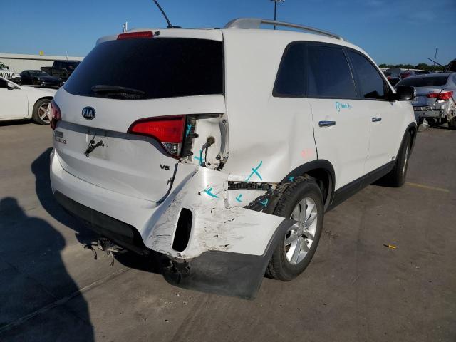 Photo 4 from auction – 2015 KIA SORENTO LX with VIN 5XYKTDA78FG650040