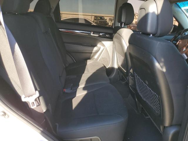 Photo 6 from auction – 2015 KIA SORENTO LX with VIN 5XYKTDA78FG650040