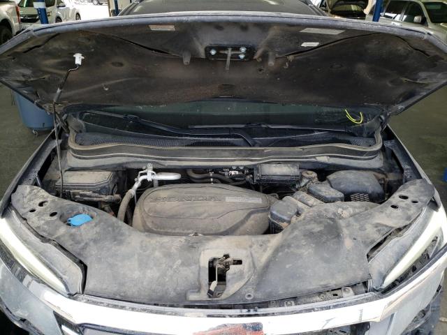 Photo 7 from auction – 2017 HONDA PILOT TOUR with VIN 5FNYF6H93HB009991