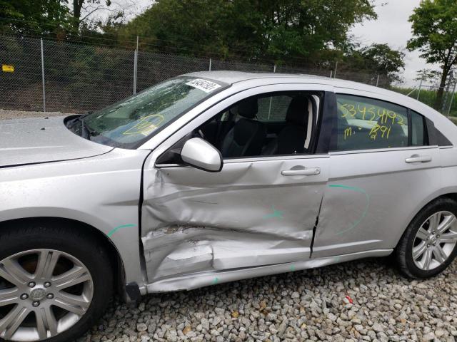 Photo 9 from auction – 2010 CHRYSLER SEBRING LI with VIN 1C3CC5FV8AN119556