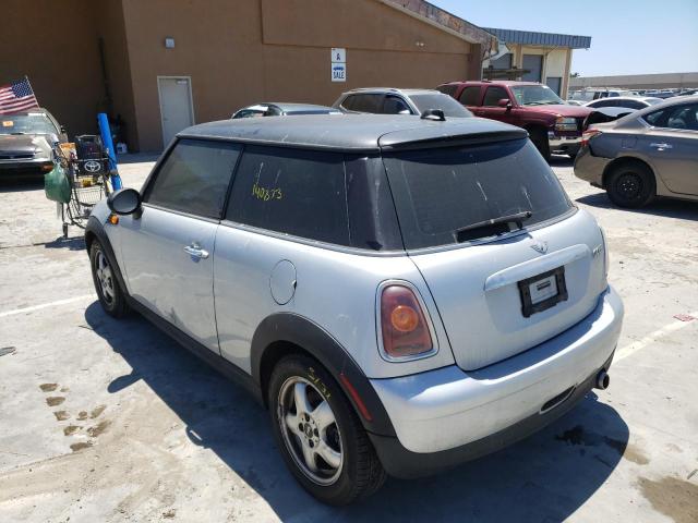 Photo 3 from auction – 2007 MINI COOPER with VIN WMWMF33527TT56013