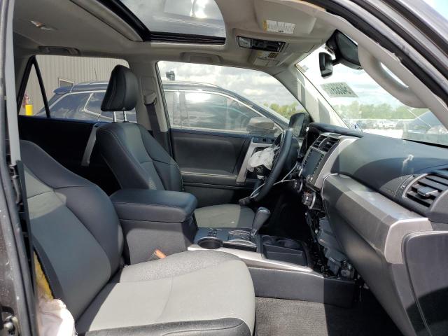 Photo 5 from auction – 2020 TOYOTA 4RUNNER SR with VIN JTEZU5JR6L5218873