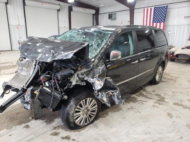 Photo 2 from auction – 2011 CHRYSLER TOWN & COU with VIN 2A4RR8DG8BR744922