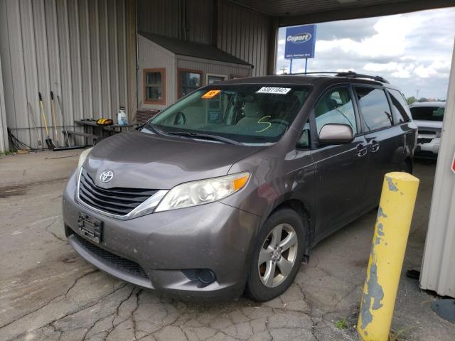 Photo 2 from auction – 2013 TOYOTA SIENNA LE with VIN 5TDKK3DC4DS347049