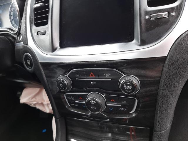 Photo 9 from auction – 2019 CHRYSLER 300 TOURIN with VIN 2C3CCARG7KH691024