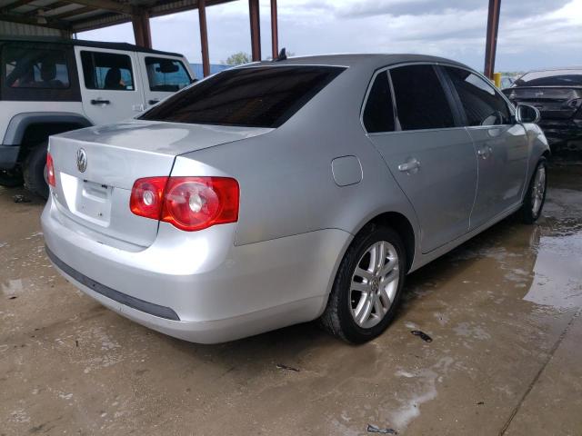 Photo 4 from auction – 2007 VOLKSWAGEN JETTA WOLF with VIN 3VWEF71K37M178888