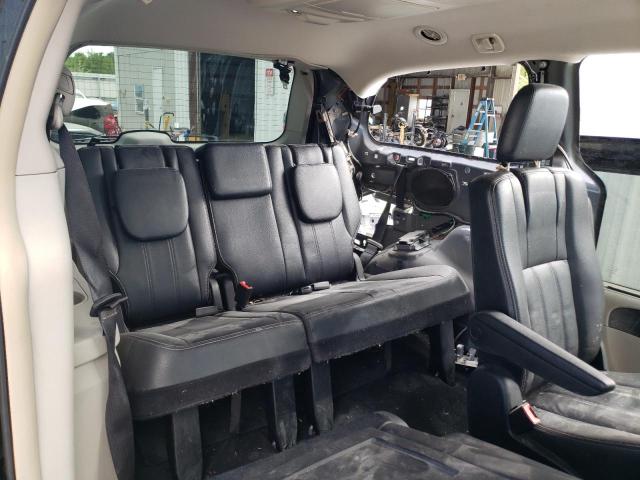 Photo 6 from auction – 2014 CHRYSLER TOWN & COU with VIN 2C4RC1CG4ER195188