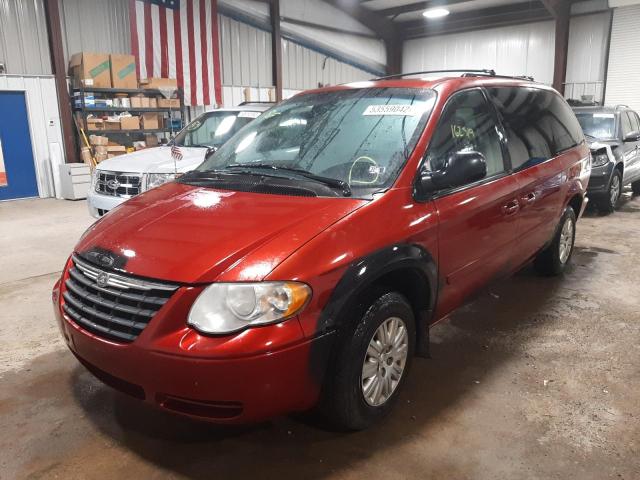 Photo 2 from auction – 2006 CHRYSLER TOWN&COUNT with VIN 2A4GP44R06R840105