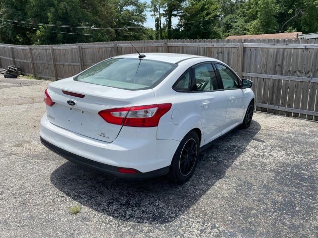Photo 4 from auction – 2014 FORD FOCUS SE with VIN 1FADP3F28EL115075