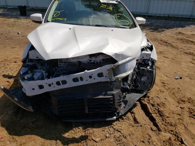 Photo 9 from auction – 2015 FORD FOCUS SE with VIN 1FADP3K28FL264738
