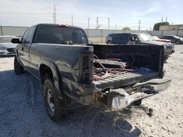 Фото 3 с аукциона – 2003 CHEVROLET SILVERADO с VIN 1GCHK29U33E307491