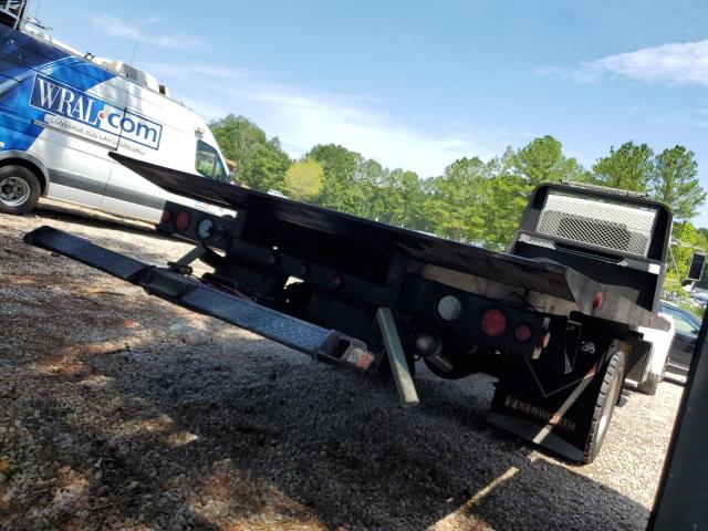 Photo 4 from auction – 2003 KENWORTH CONSTRUCTI with VIN 2NKMHD6H03M896935