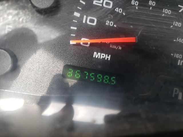 Photo 8 from auction – 2002 FORD F250 SUPER with VIN 1FTNX20S02EB38111