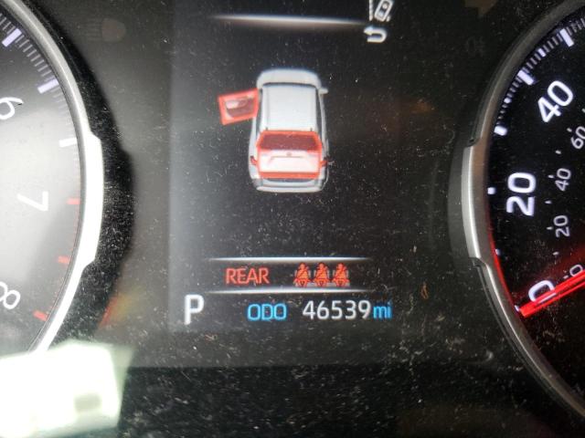 Photo 8 from auction – 2019 TOYOTA RAV4 LE with VIN JTMF1RFV0KD503098