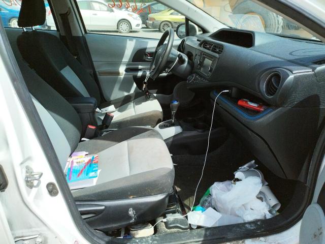 Photo 5 from auction – 2013 TOYOTA PRIUS C with VIN JTDKDTB31D1541354