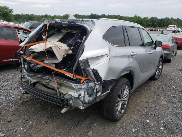 Photo 4 from auction – 2021 TOYOTA HIGHLANDER with VIN 5TDEBRCH8MS037774