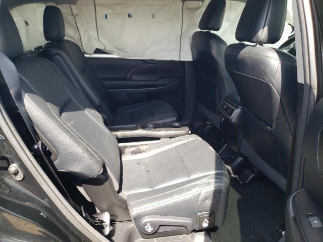 Photo 6 from auction – 2017 TOYOTA HIGHLANDER with VIN 5TDJZRFH9HS511789