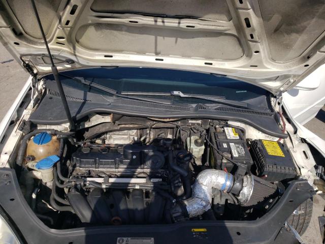 Photo 7 from auction – 2007 VOLKSWAGEN RABBIT with VIN WVWAR71K17W121209