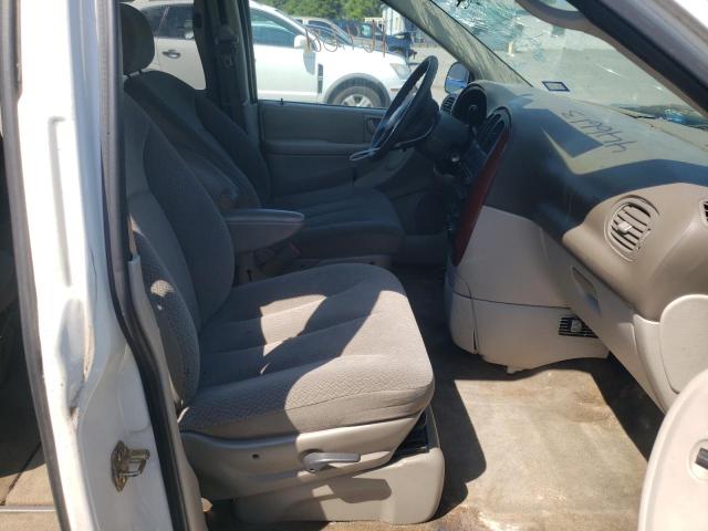 Photo 5 from auction – 2005 CHRYSLER TOWN & COU with VIN 2C4GP44R45R446613