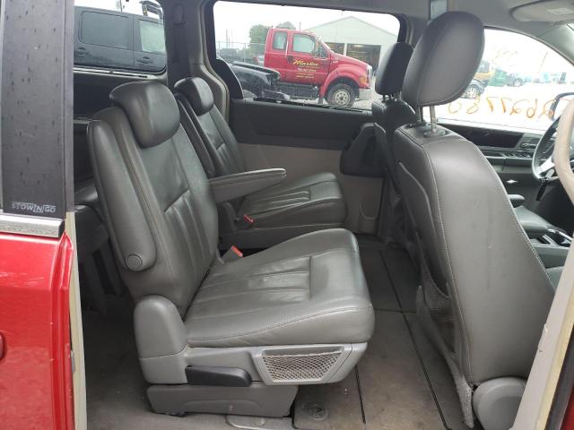 Photo 6 from auction – 2010 CHRYSLER TOWN & COU with VIN 2A4RR5DX2AR136987
