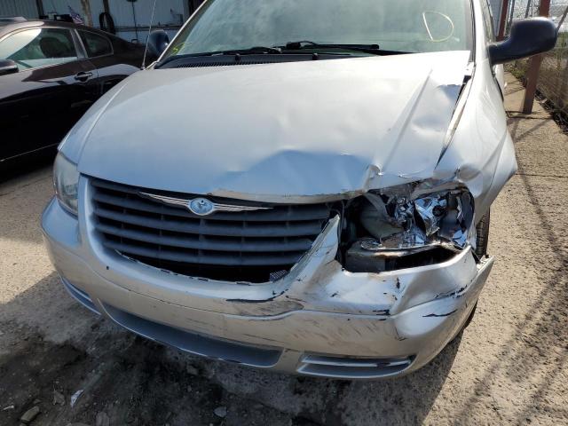 Photo 9 from auction – 2005 CHRYSLER TOWN & COU with VIN 1C4GP45R45B145062