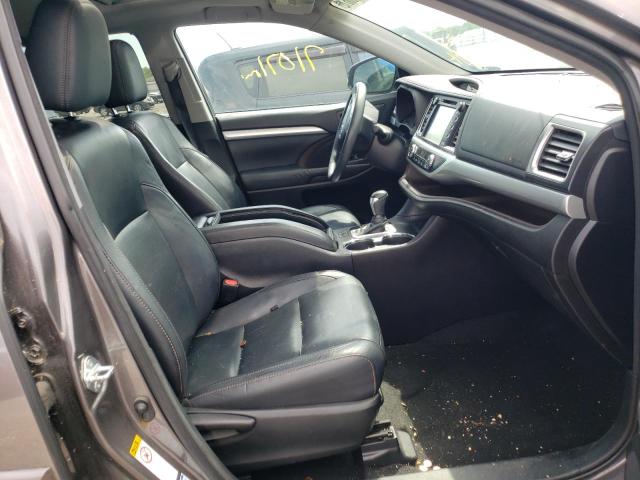 Photo 5 from auction – 2016 TOYOTA HIGHLANDER with VIN 5TDJKRFH2GS225625