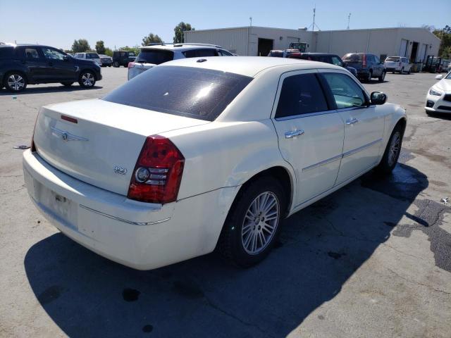Photo 4 from auction – 2010 CHRYSLER 300 TOURIN with VIN 2C3CA5CV0AH139772