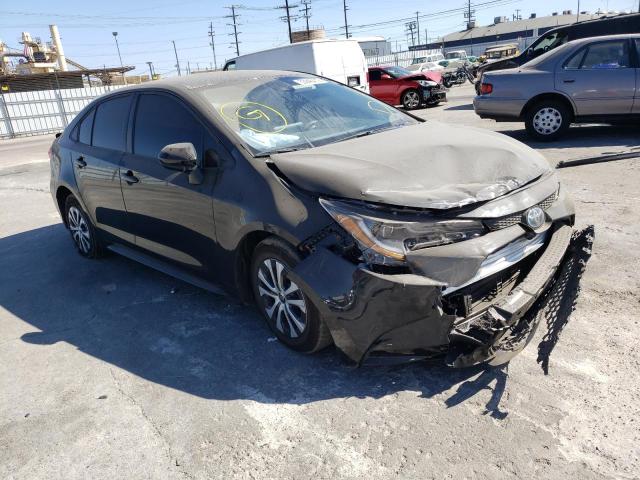 TOYOTA COROLLA LE 2022 with VIN JTDEAMDE5NJ042181 - Photo from auction