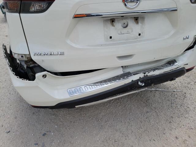 Photo 9 from auction – 2017 NISSAN ROGUE S with VIN 5N1AT2MT2HC815740