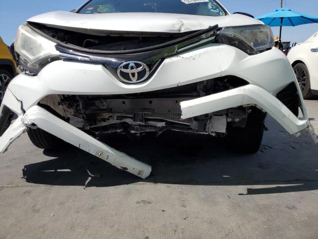 Photo 9 from auction – 2016 TOYOTA RAV4 LE with VIN 2T3ZFREV9GW286211