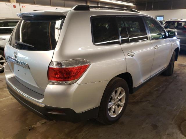 Photo 4 from auction – 2011 TOYOTA HIGHLANDER with VIN 5TDZK3EH1BS027435