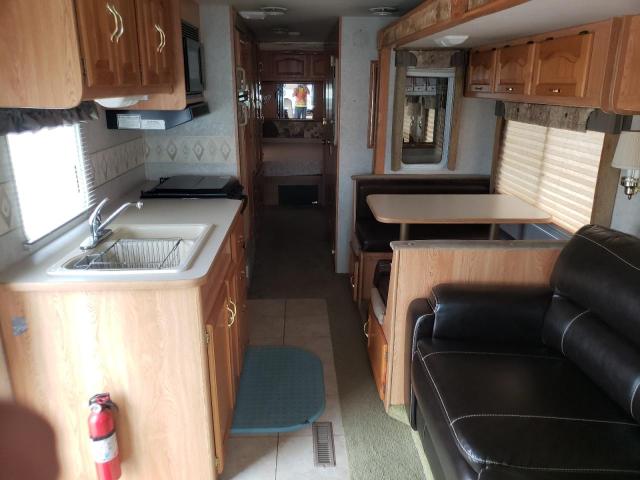 Photo 6 from auction – 2002 WORKHORSE CUSTOM CHASSIS P30 with VIN 5B4LP57G223338497