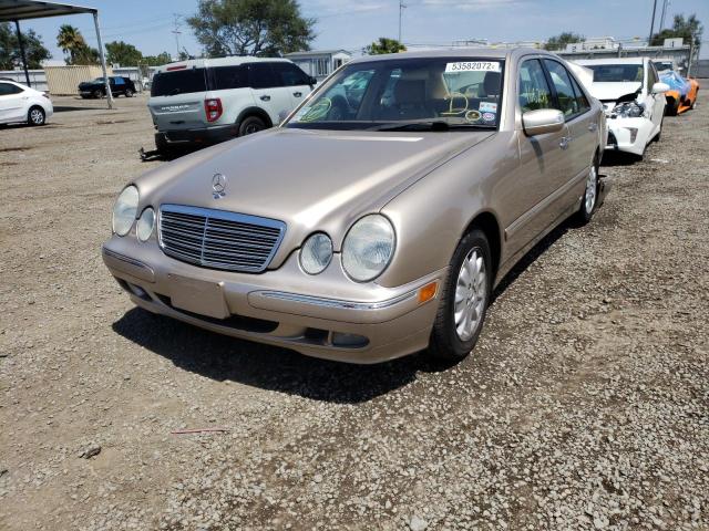 Photo 2 from auction – 2000 MERCEDES-BENZ E 320 with VIN WDBJF65J3YB020202
