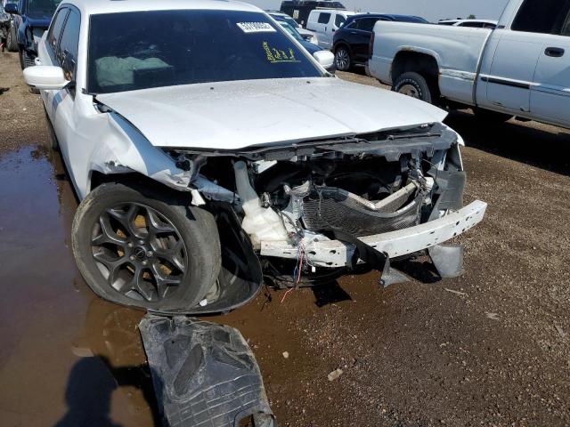 Photo 9 from auction – 2018 CHRYSLER 300 S with VIN 2C3CCAGG1JH141416