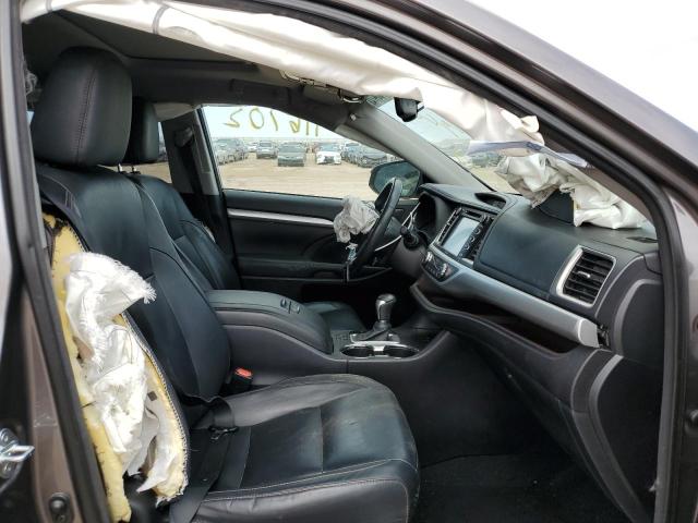 Photo 5 from auction – 2015 TOYOTA HIGHLANDER with VIN 5TDJKRFH6FS118978