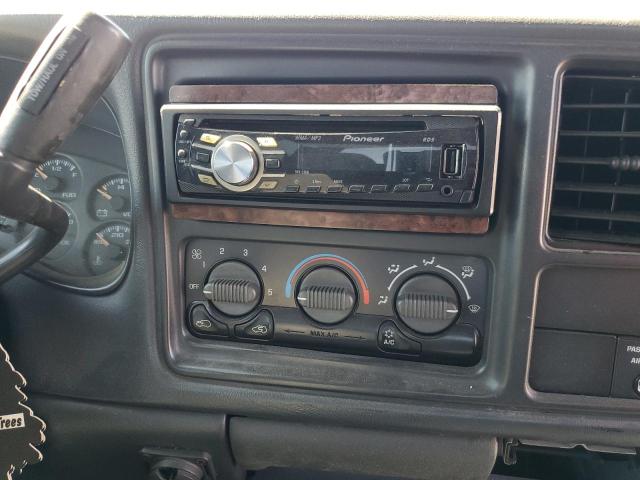 Photo 9 from auction – 2000 CHEVROLET SILVERADO with VIN 1GCEC19T5YE332840