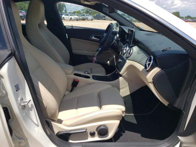 Photo 5 from auction – 2016 MERCEDES-BENZ CLA 250 with VIN WDDSJ4EB7GN307319