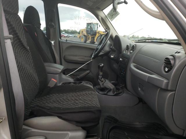 Photo 5 from auction – 2006 JEEP LIBERTY with VIN 1J4GL48K36W227833