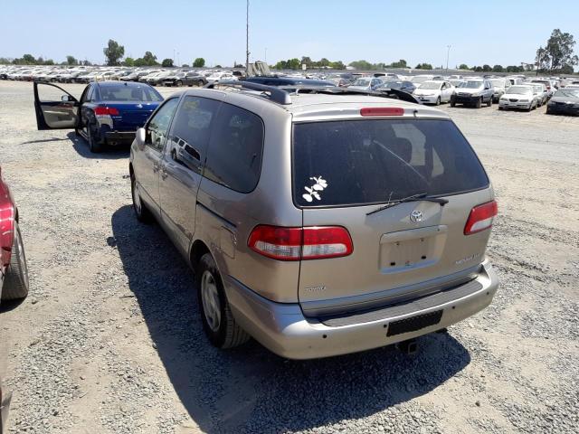 Photo 3 from auction – 2002 TOYOTA SIENNA LE with VIN 4T3ZF13C72U432780