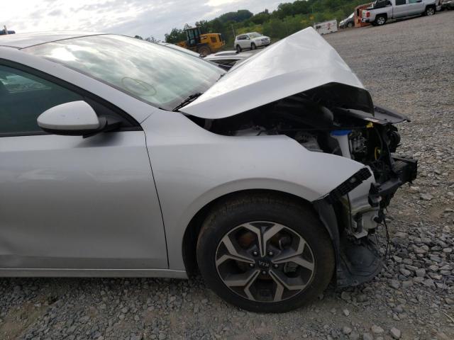 Photo 9 from auction – 2019 KIA FORTE FE with VIN 3KPF24AD4KE089627