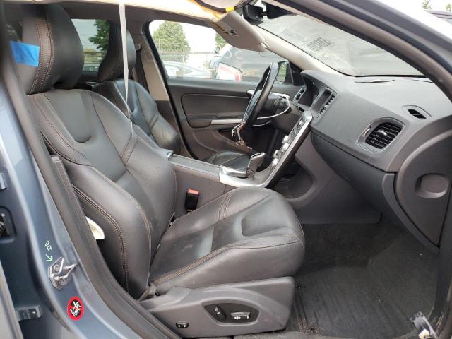 Photo 5 from auction – 2017 VOLVO V60 CROSS with VIN YV440MWKXH1035925