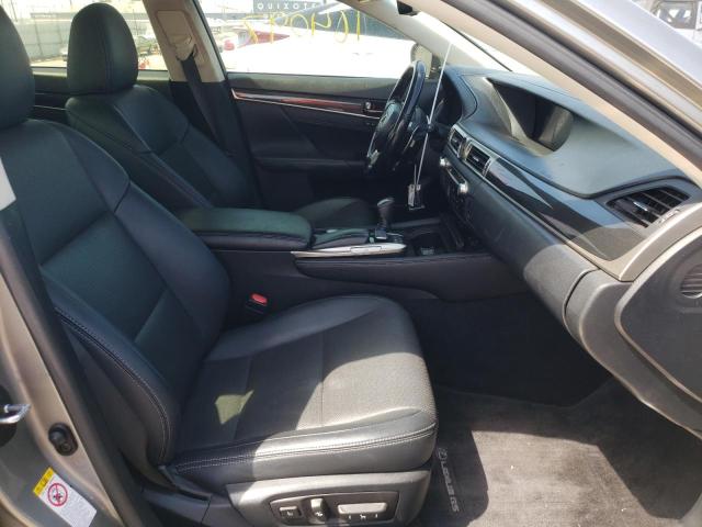 Photo 5 from auction – 2016 LEXUS GS 200T BA with VIN JTHBA1BLXGA000710