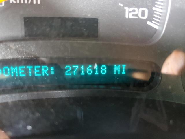 Photo 8 from auction – 2004 CHEVROLET SUBURBAN K with VIN 1GNFK16Z74J149657