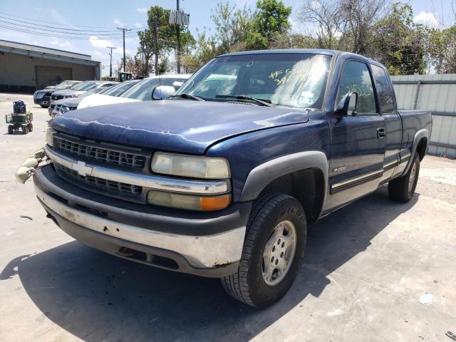 Photo 2 from auction – 2000 CHEVROLET SILVERADO with VIN 1GCEK19T0YE396786