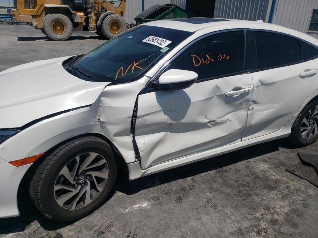 Photo 9 from auction – 2018 HONDA CIVIC EX with VIN 19XFC2F70JE033462