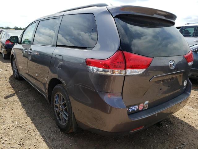 Photo 3 from auction – 2011 TOYOTA SIENNA XLE with VIN 5TDYK3DC1BS150945