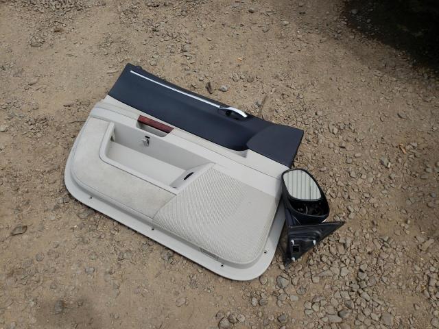 Photo 9 from auction – 2005 CHRYSLER 300C with VIN 2C3AK63H85H662435