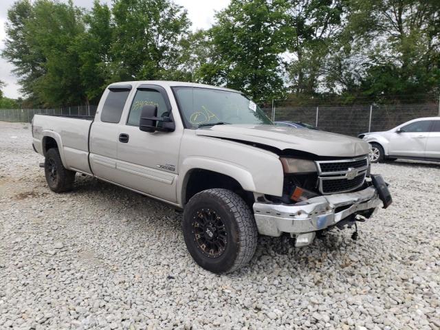 CHEVROLET SILVERADO 2007 with VIN 1GCHK29D17E113371 - Photo from auction